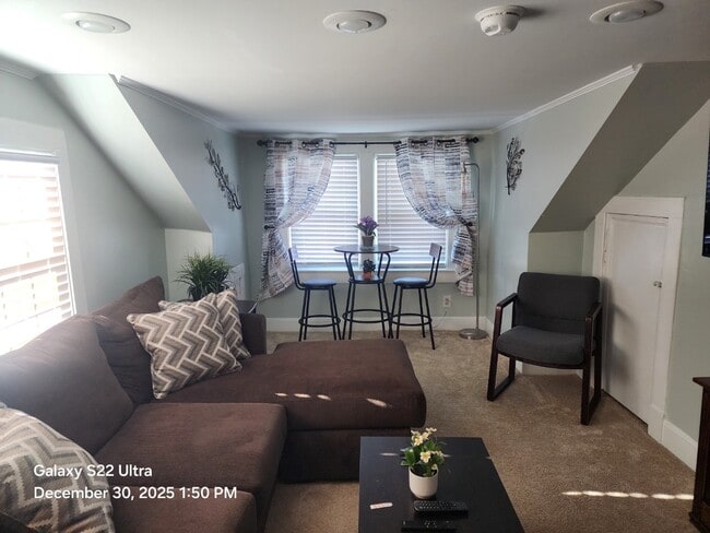 Livingroom - 200 N Fourth St