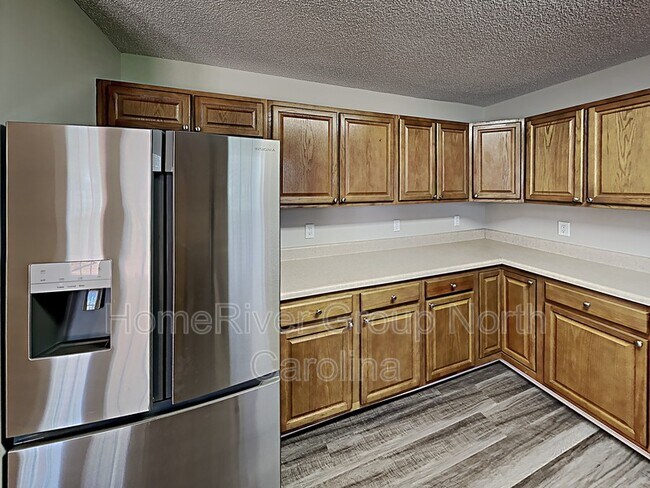 Foto del edificio - 19 Oak Meadow Ln