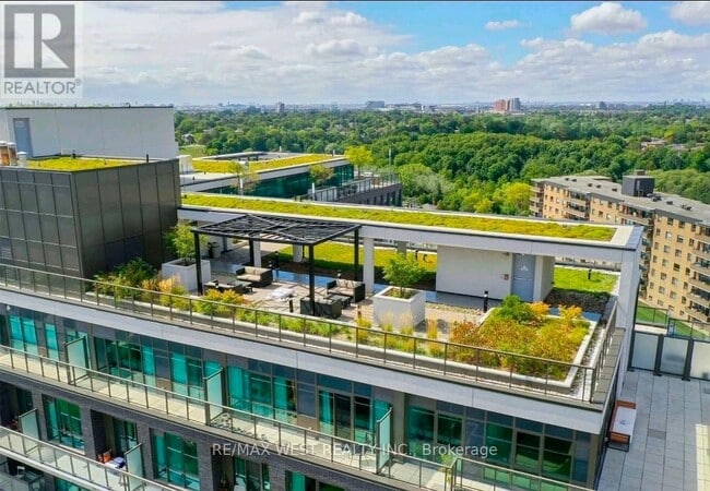 Building Photo - 80 Esther Lorrie Dr