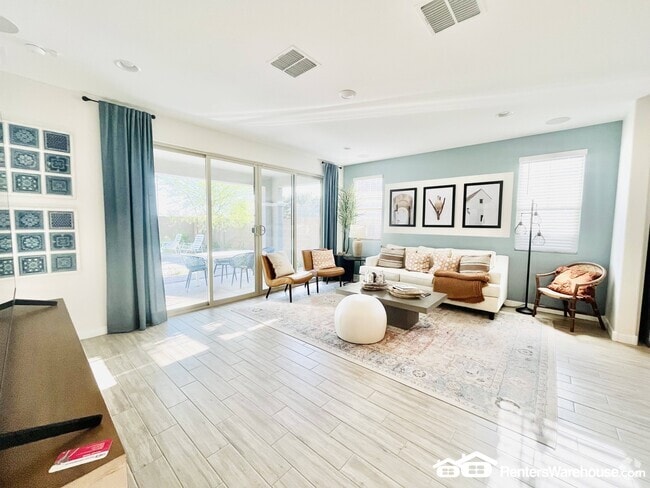 Building Photo - 53 E Capricorn Way