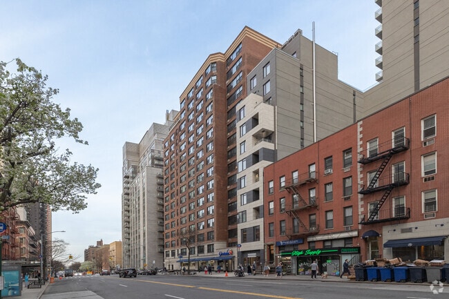 Building Photo - Garson Tower