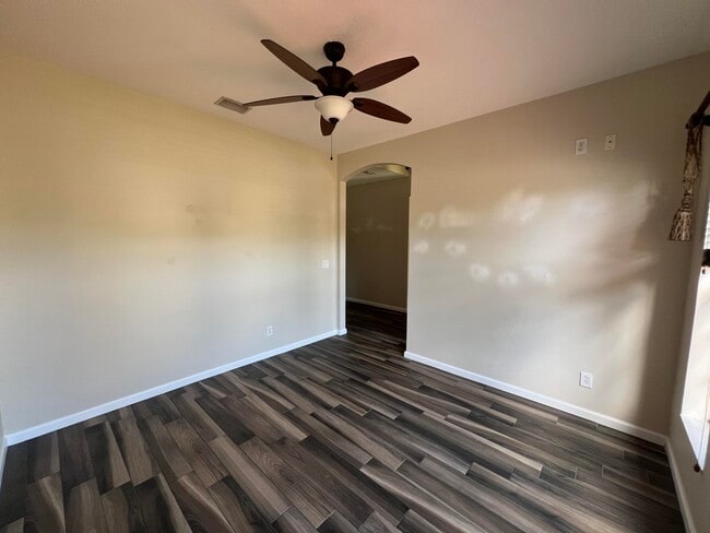Building Photo - 254 Broyles Dr