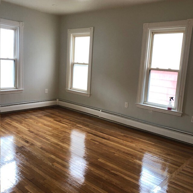 Building Photo - 19 Page St