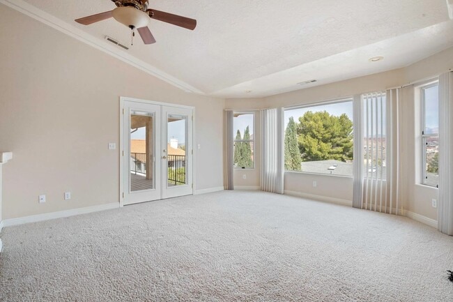 Building Photo - 4 Bedroom Retreat Overlooking Snow Canyon ...