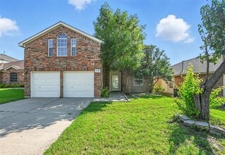 Building Photo - 10420 Lake Bend Trail