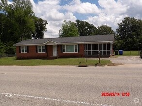 Building Photo - 8901 Cliffdale Rd