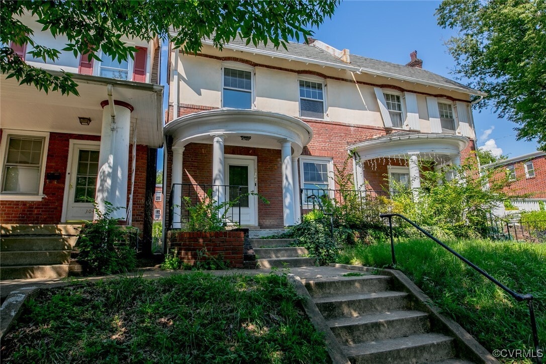 Primary Photo - 2302 Maplewood Ave