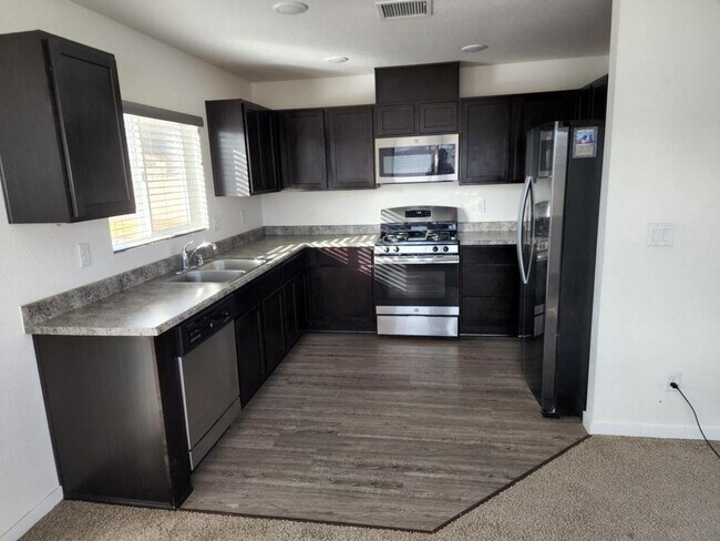 Foto del edificio - 241 Glen Vista Dr