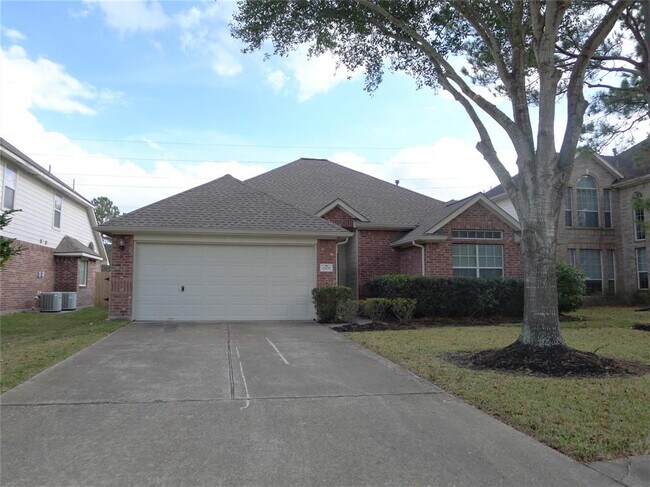 Foto del edificio - 2835 Falcon Knoll Ln