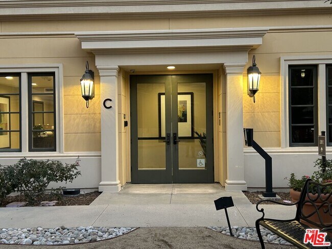 Foto del edificio - 23500 Park Sorrento