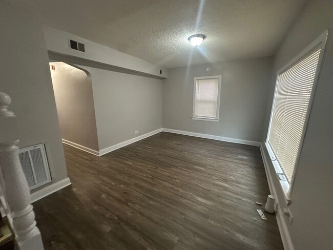 Building Photo - Welcome Home