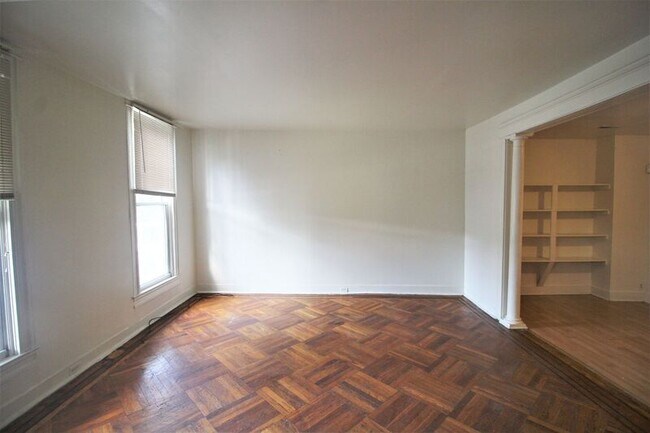 Foto del edificio - 225 W 29th St