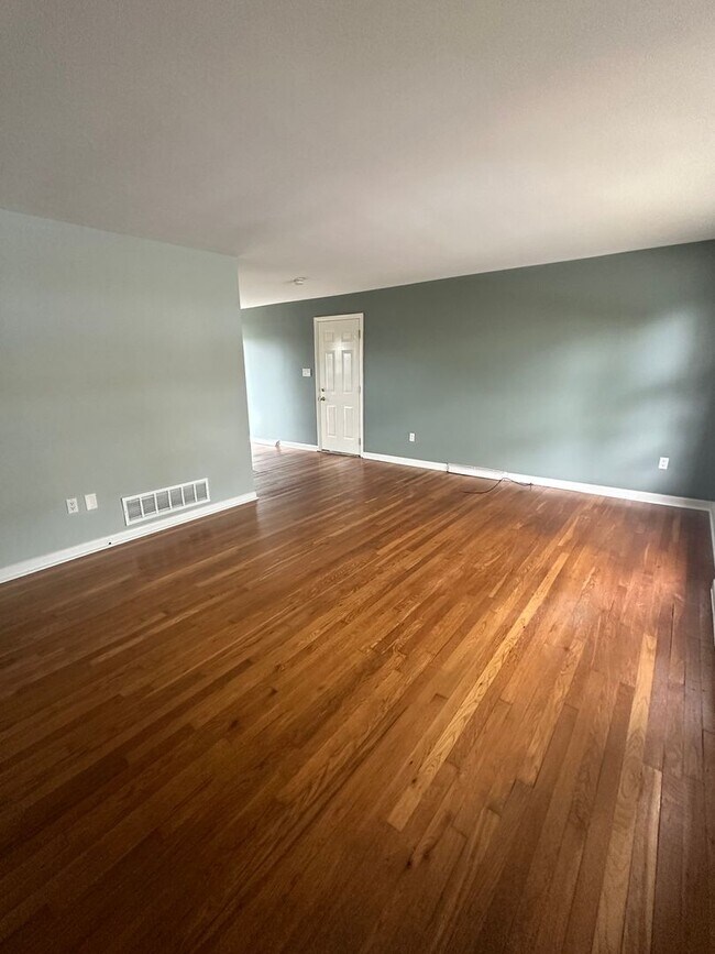 Building Photo - 430 N 45th St, Harrisburg, PA 17111