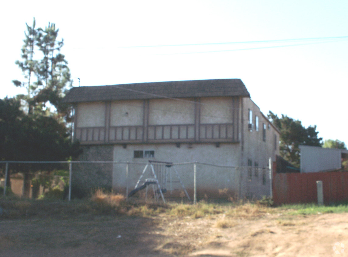 Building Photo - 12621 Lindo Ln