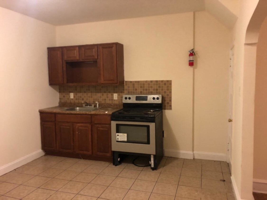 Foto principal - 6230 Spruce St