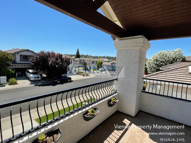 Foto del edificio - 5311 Delta Dr