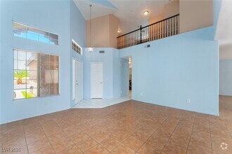 Building Photo - 907 Royalmile Way
