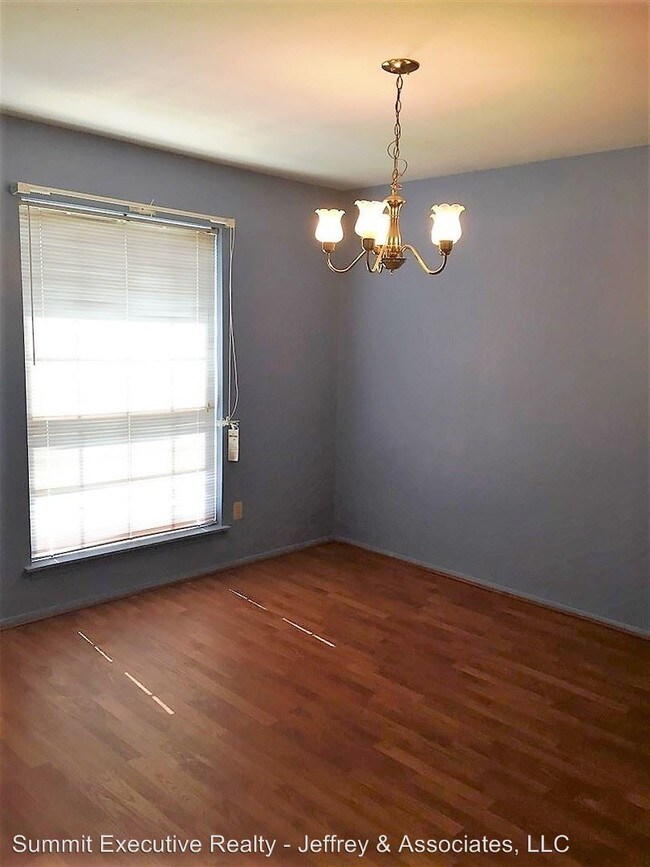 Building Photo - 3 br, 1.5 bath House - 3564 Wingfield Dr.