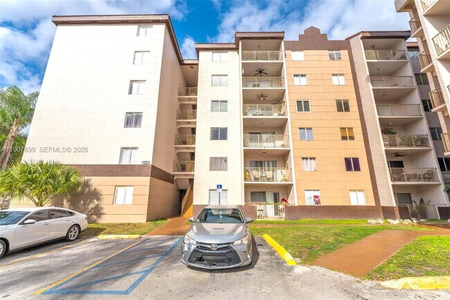 Foto del edificio - 15221 SW 80th St