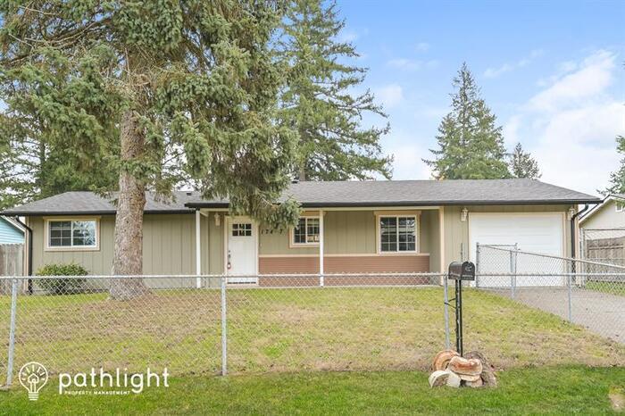 Foto principal - 17417 11th Avenue E, Spanaway, WA, 98387