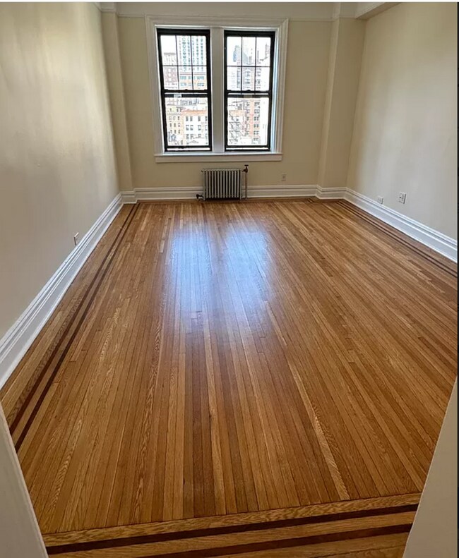 Foto del edificio - 126 E 92nd St