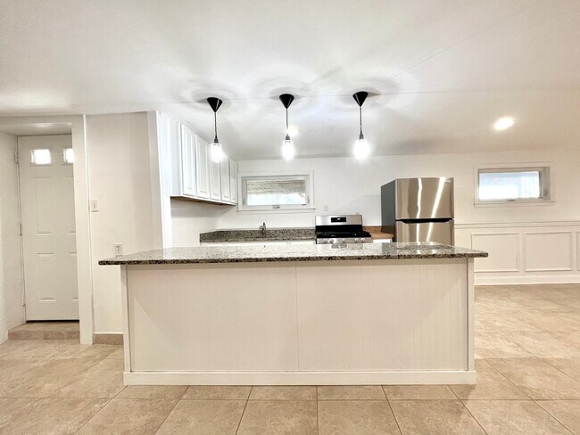 Kitchen - 63 Boyer St