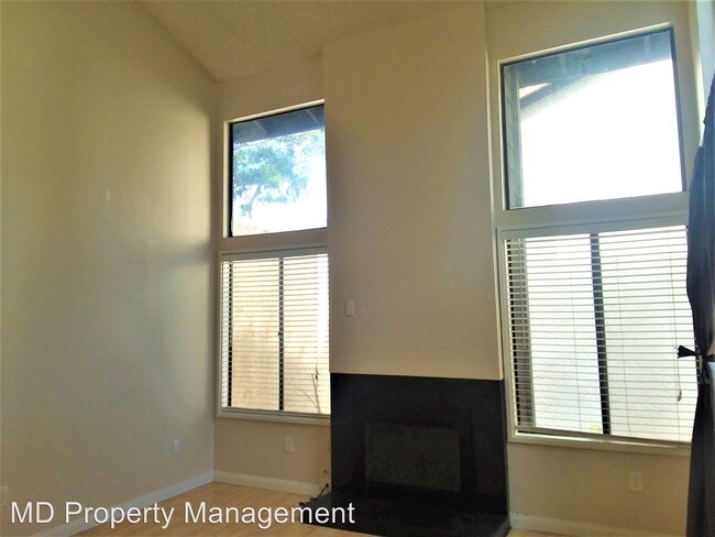Foto del edificio - 3 br, 2 bath House - 3667 Country Club Dr. #A