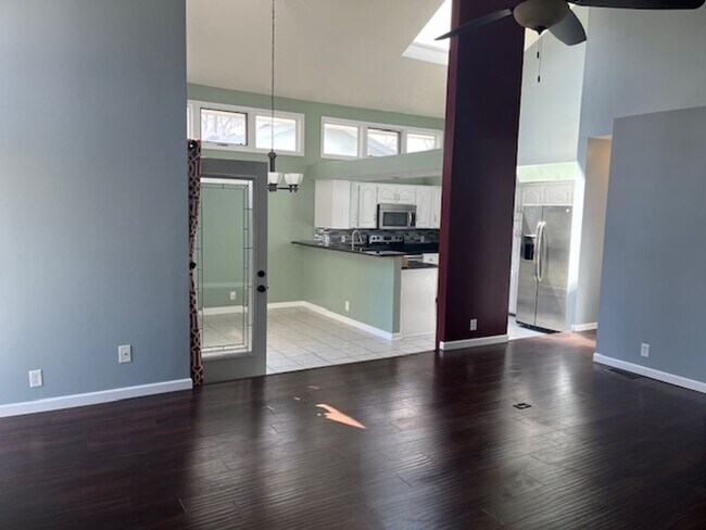 Foto del edificio - 5105 S 162nd St