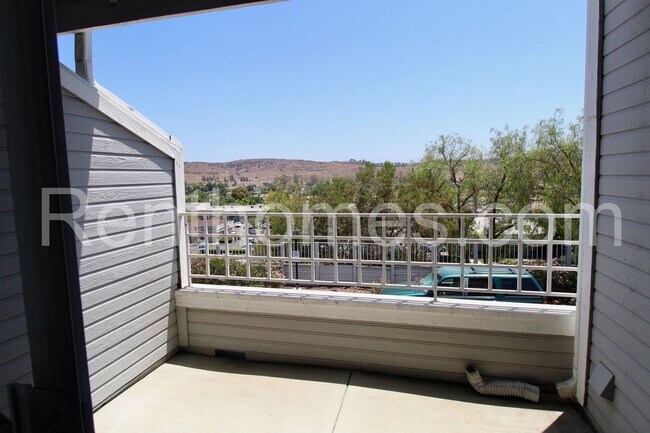 Foto del edificio - 12818 Carriage Heights Way