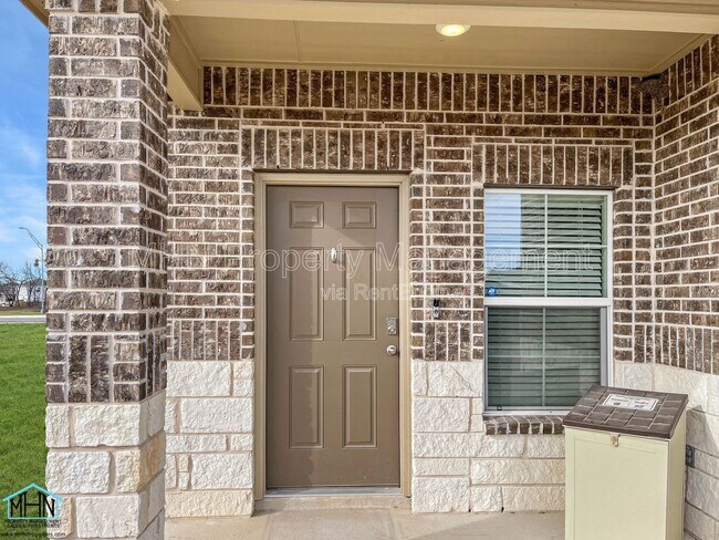 Foto del edificio - 4051 Basil Mdw