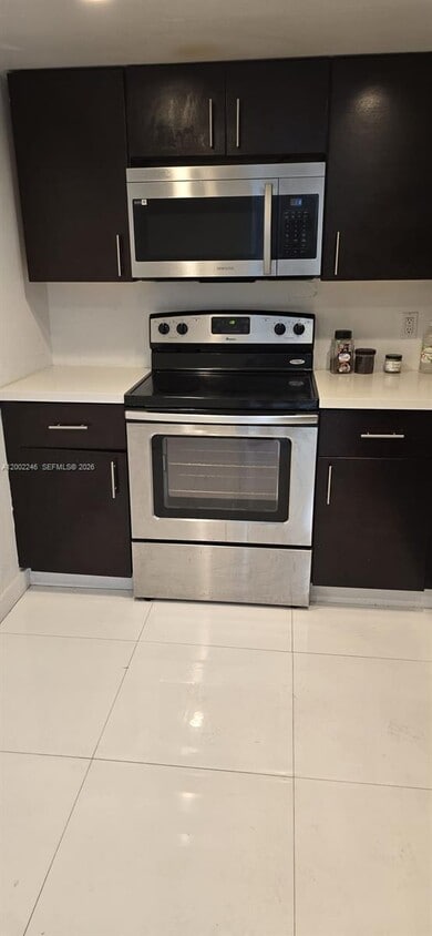 Foto del edificio - 1200 NE Miami Gardens Dr