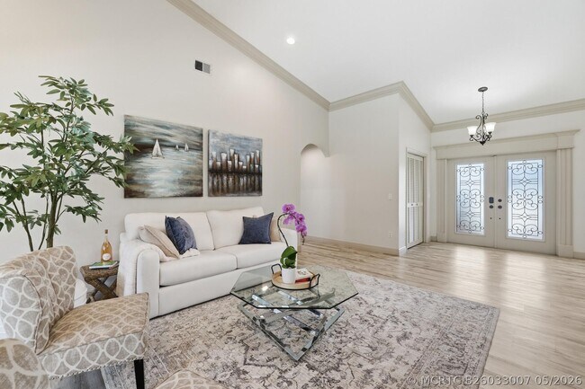 Building Photo - 15600 Rolling Meadows Cir