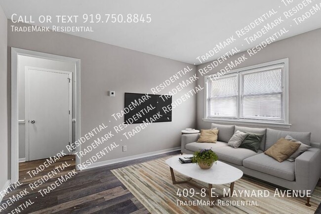 Building Photo - 409 E Maynard Ave