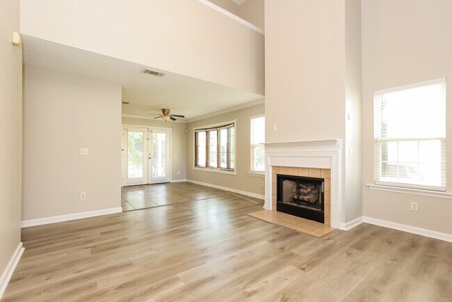 Building Photo - 3208 Sailmist Point