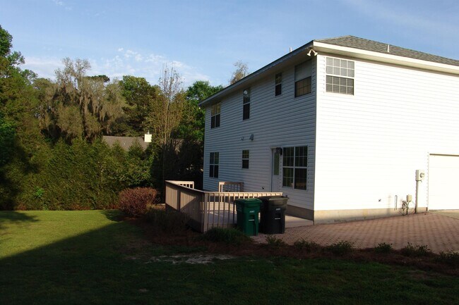 Foto del edificio - 1208 Pheasant Run Dr