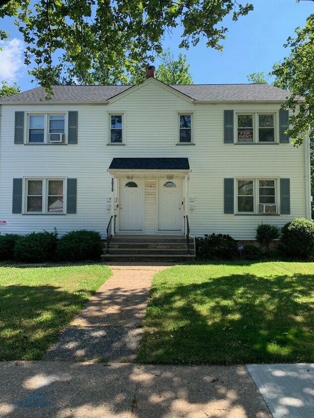 1019 Sheridan Ave Unit 2nd floor, Roselle, NJ 07203 Apartments in