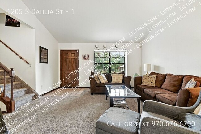 Building Photo - 1205 S Dahlia St