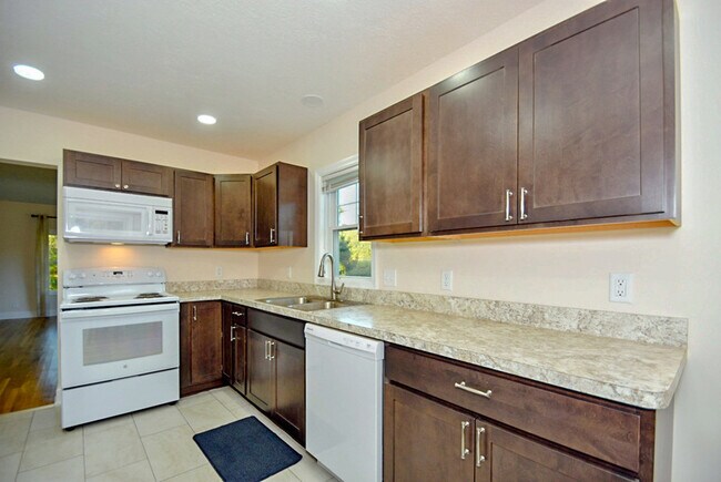 Foto del edificio - 1400 St Michaels Ave