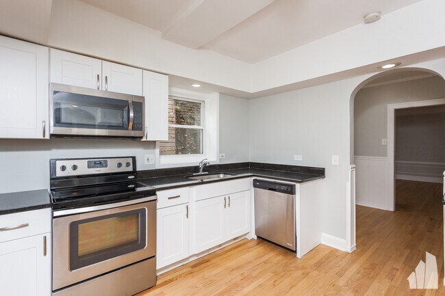 Foto del edificio - 6149 N Talman Ave