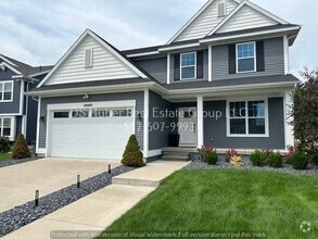 Building Photo - 2960 Medinah Dr