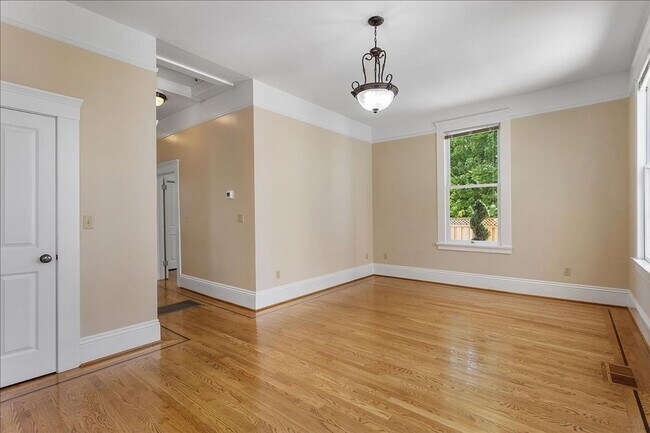 Foto del edificio - 618 1/2 Santa Clara Ave - 1 bedroom | 1 ba...