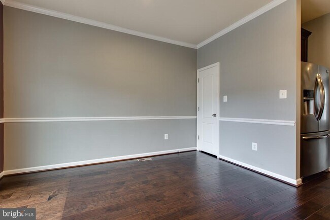 Foto del edificio - 1314 Hawthorn Dr