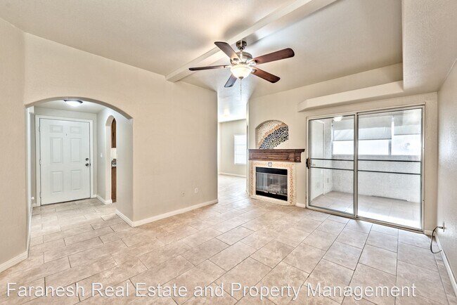 Building Photo - 2 br, 2 bath House - 533 Indian Bluff St #104