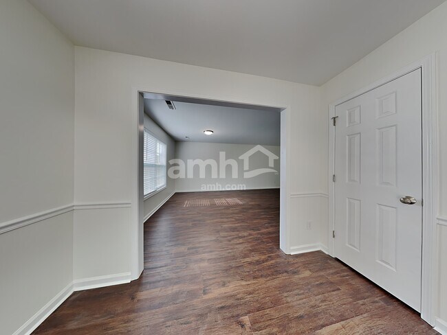 Foto del edificio - 1856 Planters Walk Dr