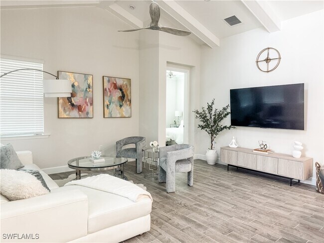 Building Photo - 7289 Saona CT