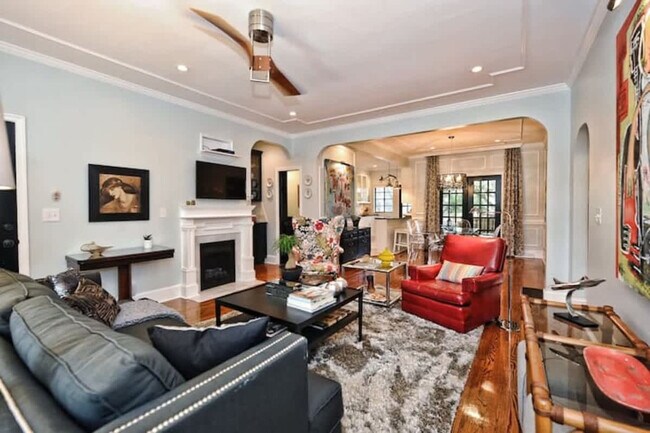 Foto del edificio - 600 Hermitage Ct