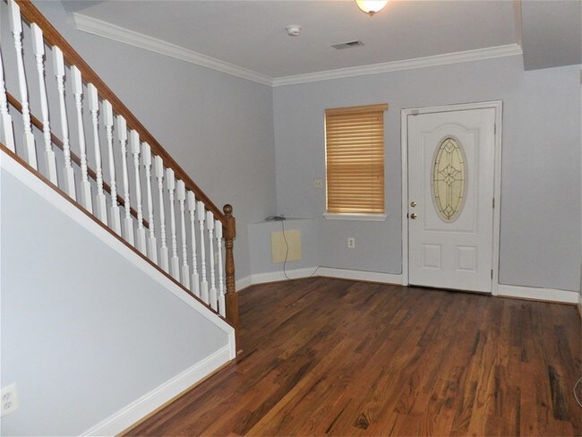 Foto del edificio - 653 20th St NE