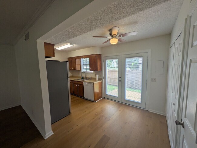 Foto del edificio - 1107 Quail Ct W