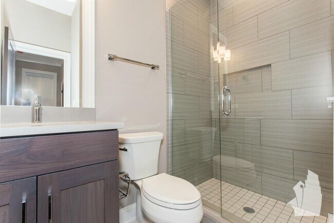 Foto del edificio - 870 W Lill Ave