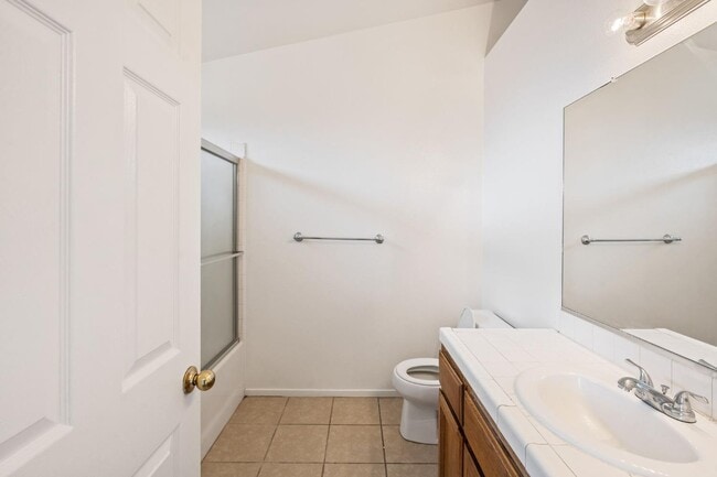 Foto del edificio - 5304 W Ramona Ave